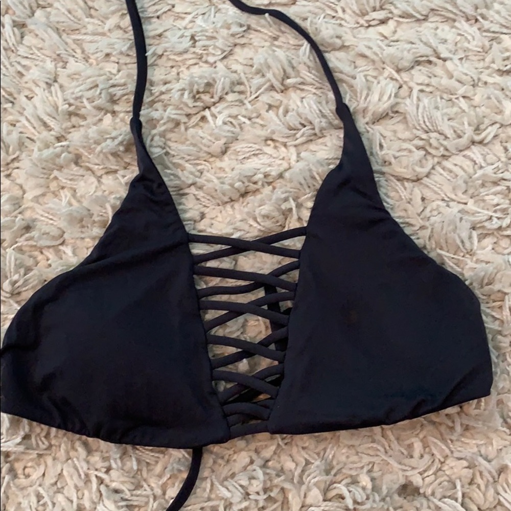 Black bikini top